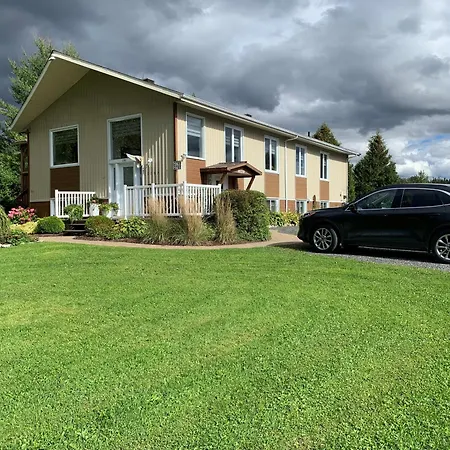 Aux quatre vents 4 1/2 logement entier et privé Lac-Mégantic Extérieur photo