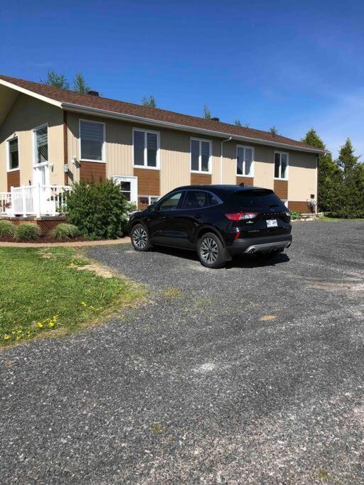 Aux Quatre Vents 4,5 Grand Prive * Lac-Megantic